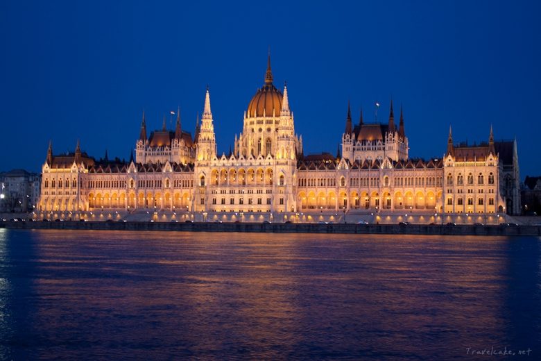 dusk on the parliament budapest