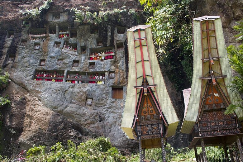 tau-tau, toraja, sulawesi