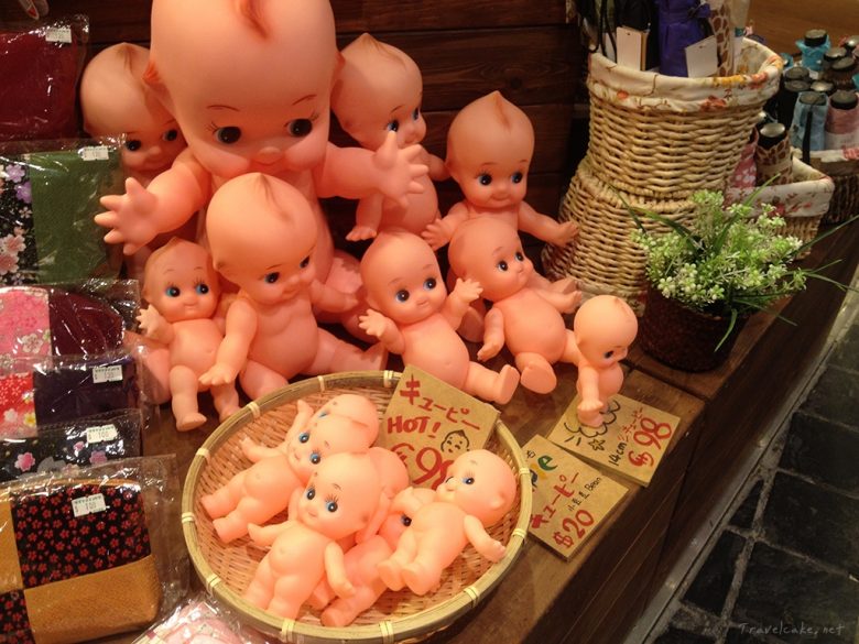 Hong Kong dolls
