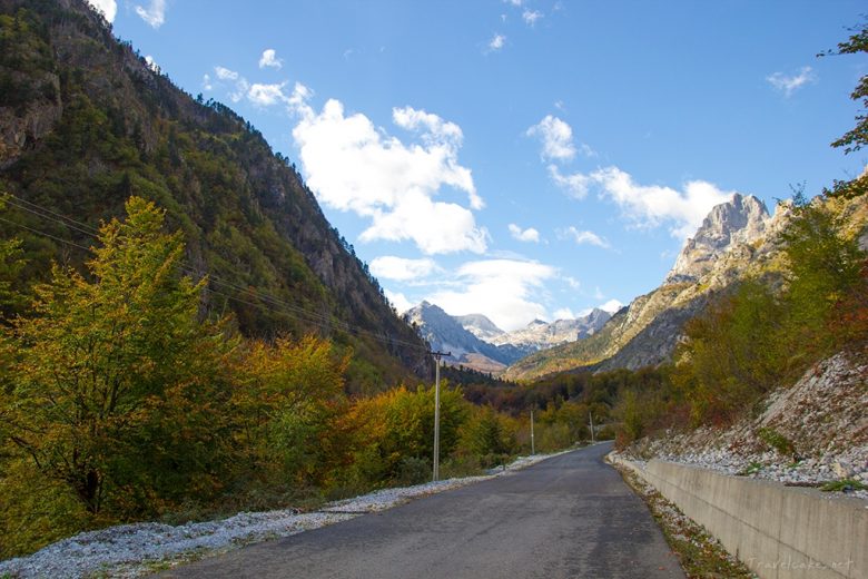 hiking Valbona