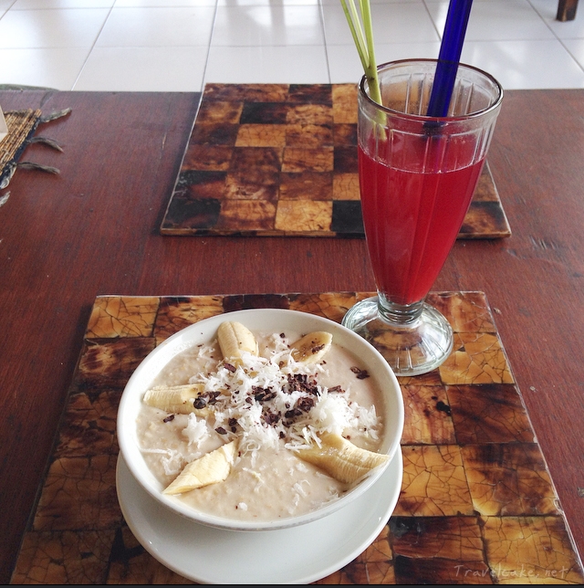 Dayu's, vegan porridge, eating vegan Ubud